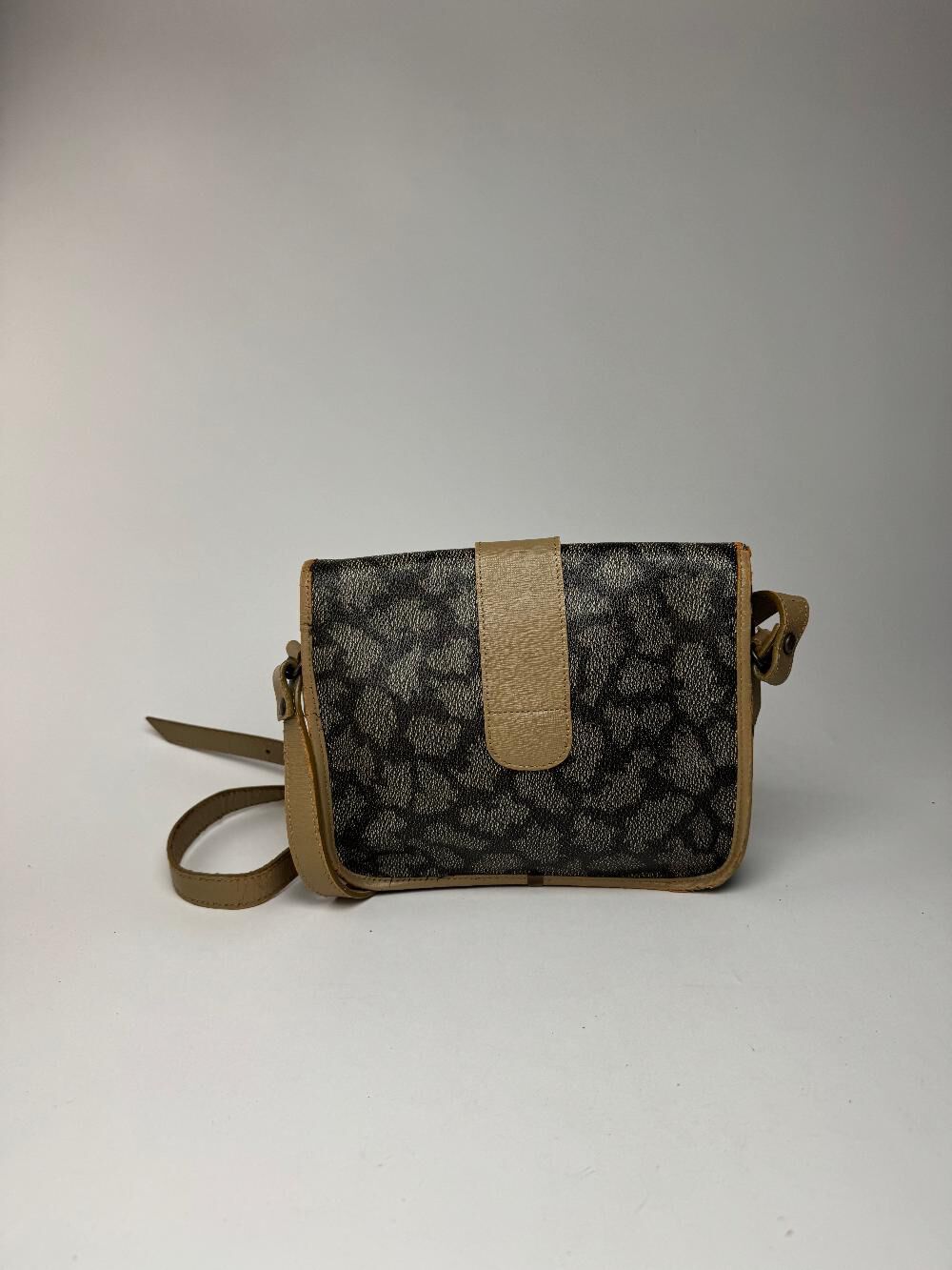Yves Saint Laurent Crossbody Bag