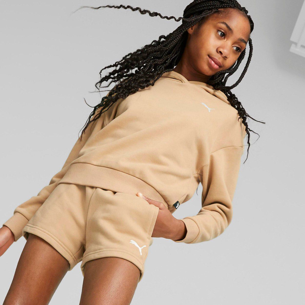 Loungewear H&aelig;ttetr&oslash;je + Shorts