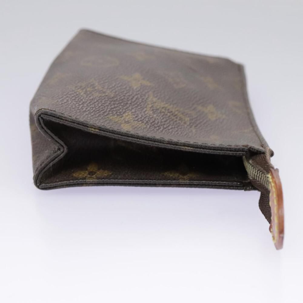 Louis Vuitton Poche Toilette