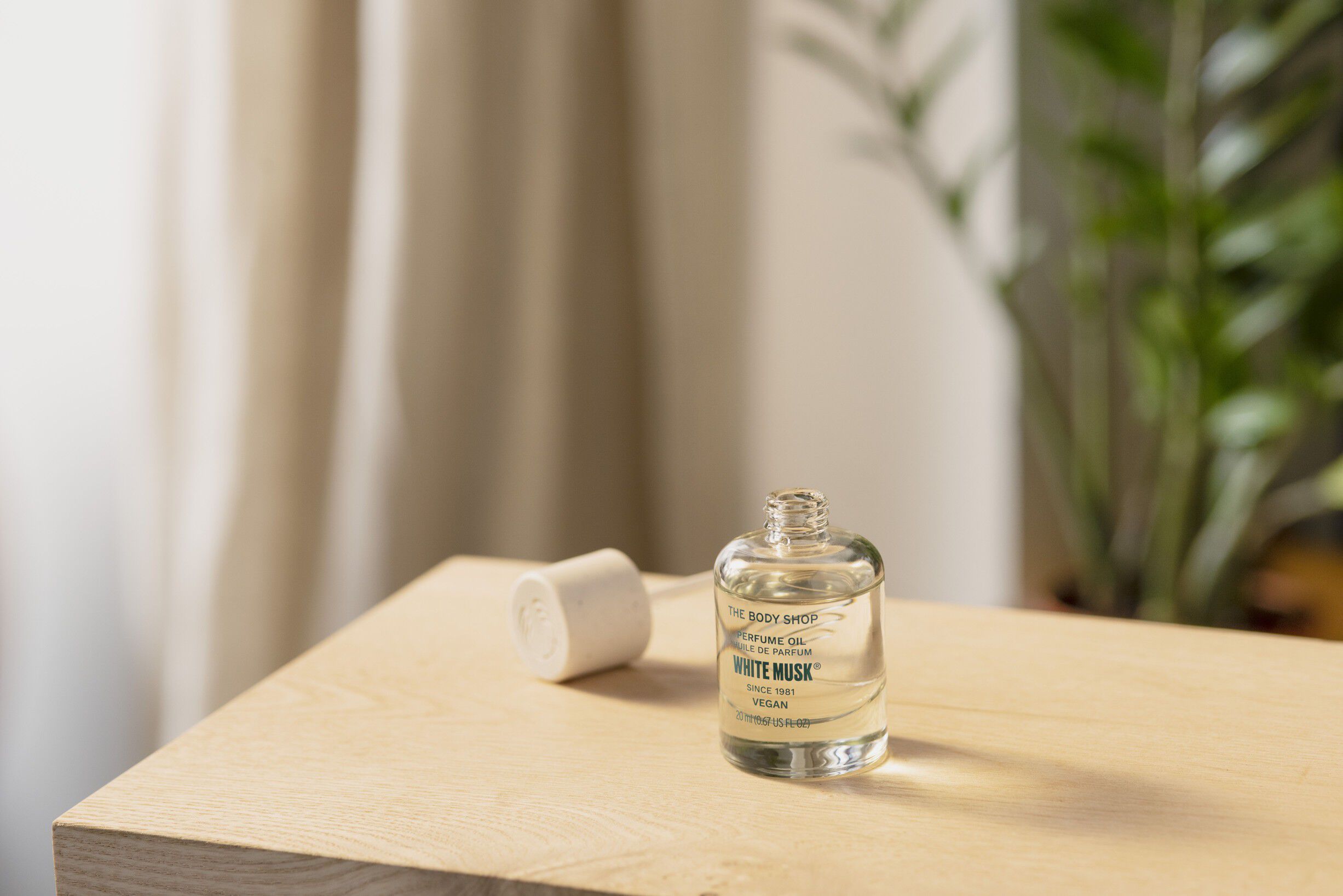 White Musk&reg; Perfume Oil