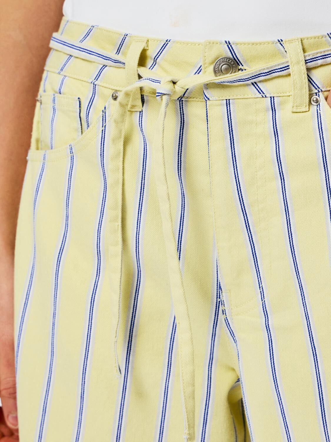 PCBILLO MW TIE BARREL JEANS