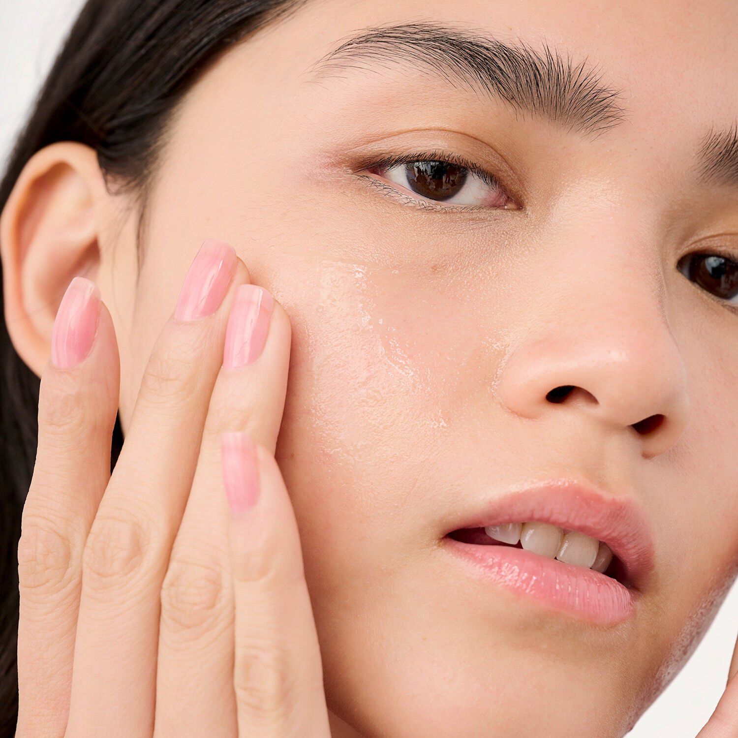 The POREfessional Hydro Pop - hydrating and smoothing pore essence