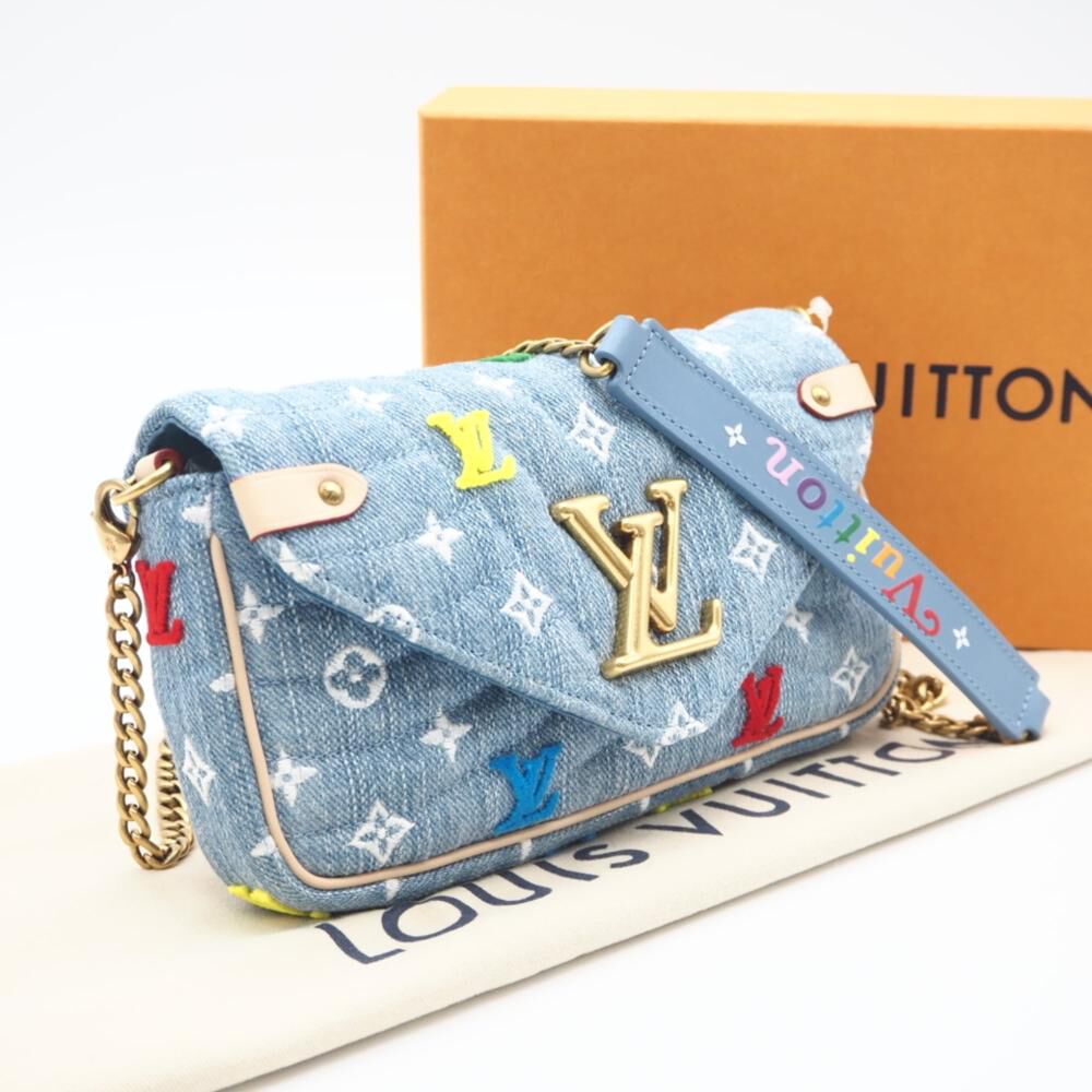 Louis Vuitton Shoulder Bags