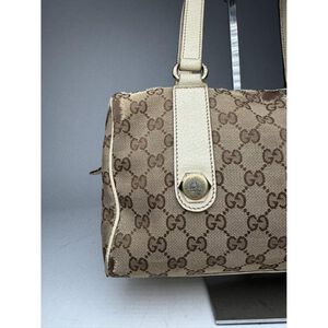 Gucci Shoulder Bag