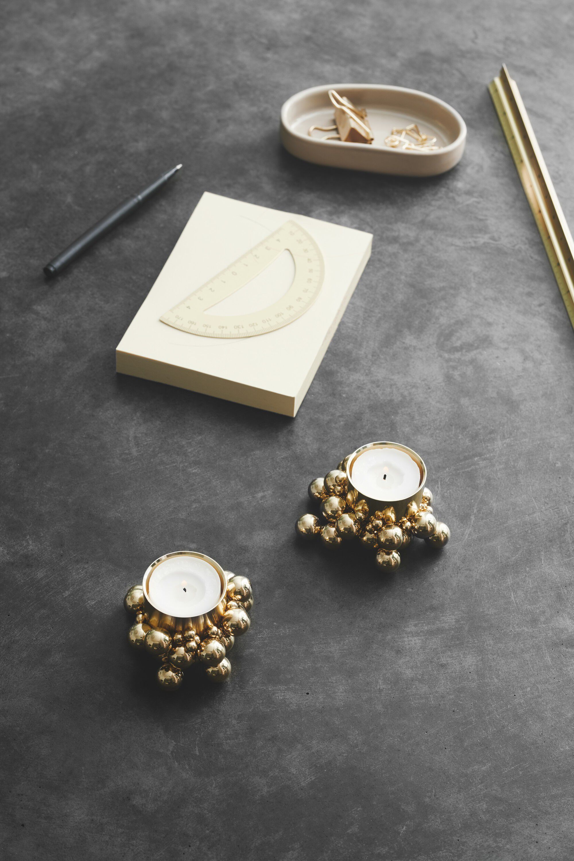 MOLEKYL Tealight 1 Brass