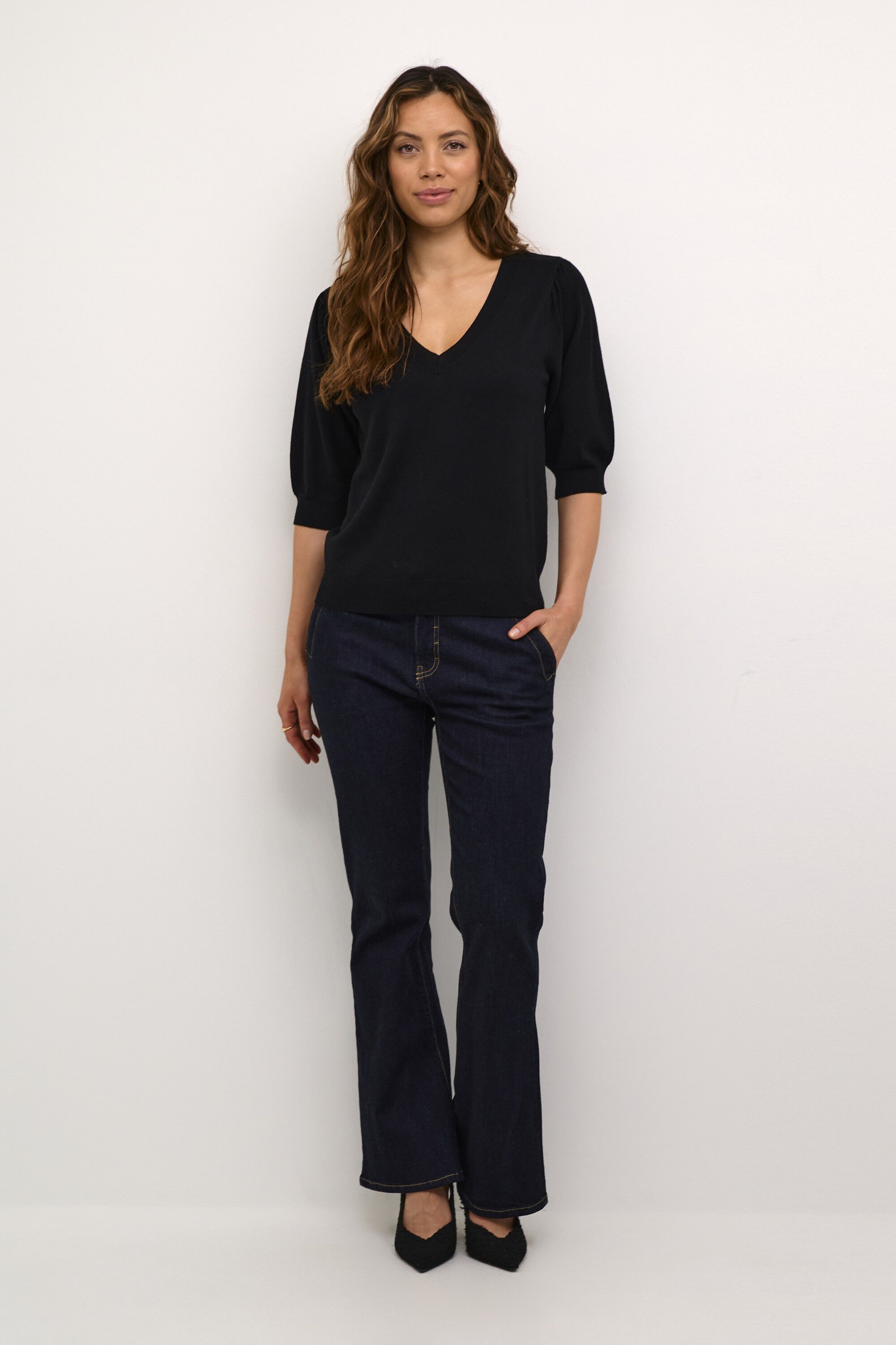 CUpinnie Annemarie SS Vneck