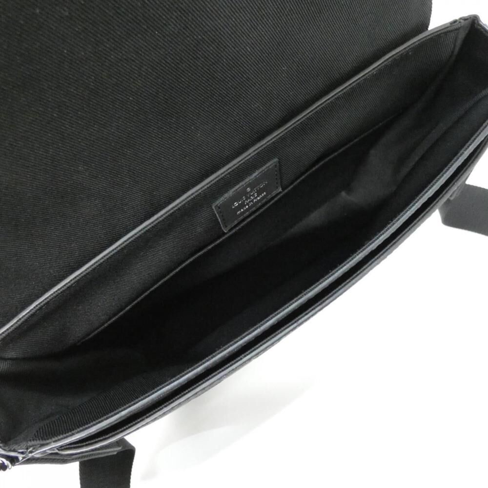 Louis Vuitton Messenger