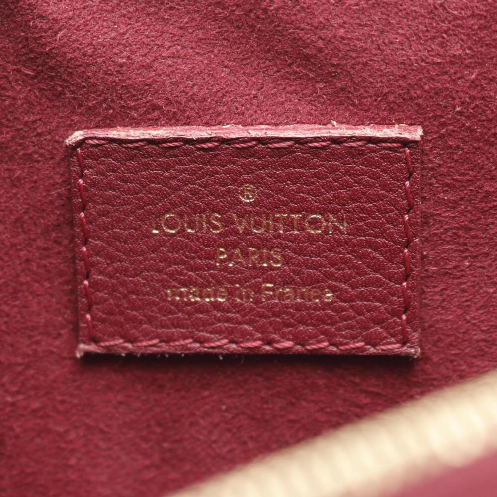 Louis Vuitton Shoulder Bags