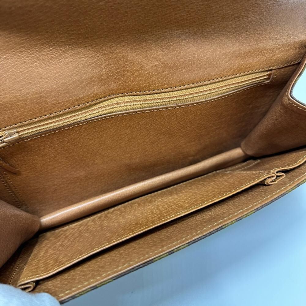 Louis Vuitton Pochette Dame