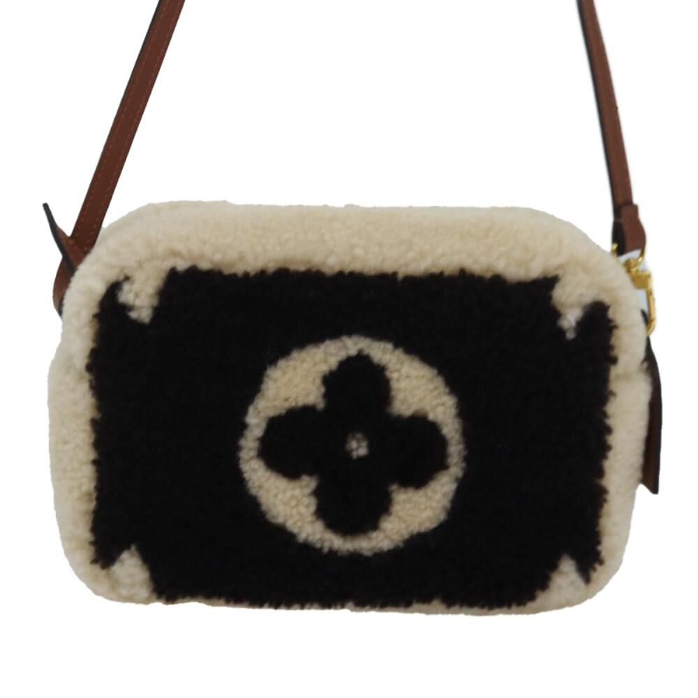 Louis Vuitton Shoulder Bags