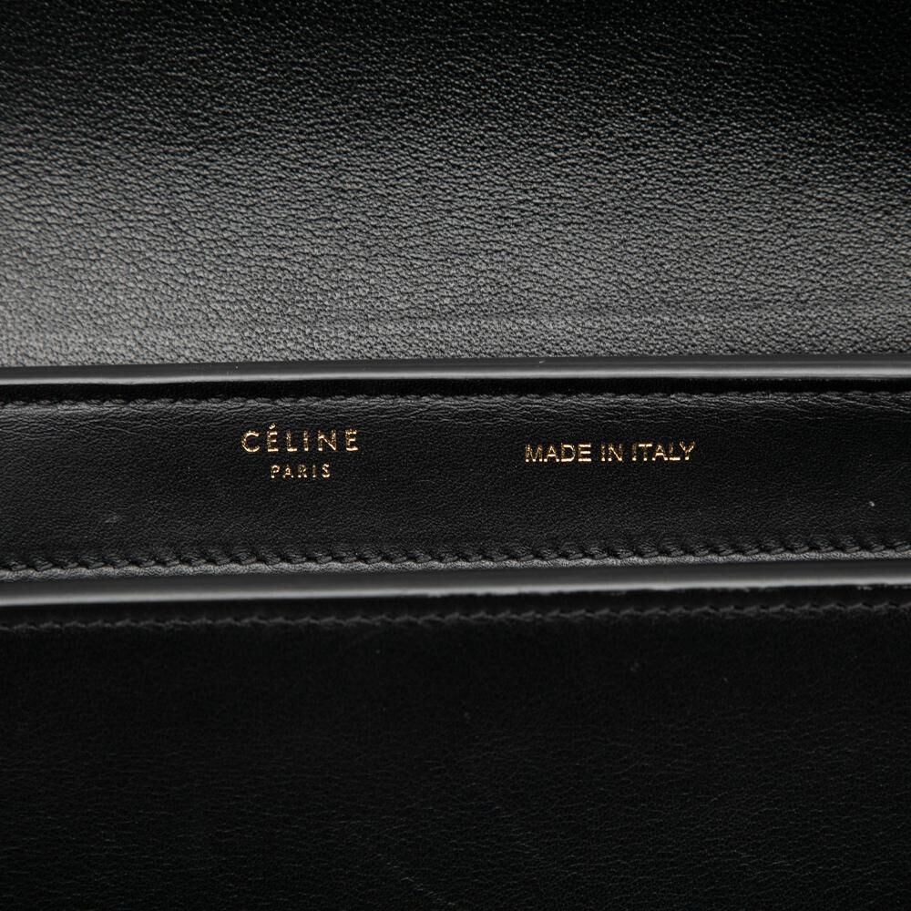 C&eacute;line Trapeze