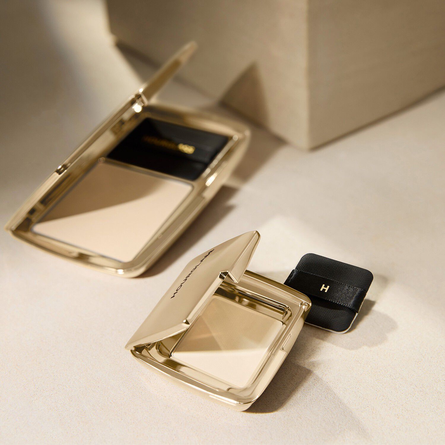 Vanish Airbrush Pressed Powder - Kompakt pudder i rejsest&oslash;rrelse