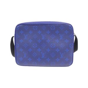 Louis Vuitton Shoulder Bags