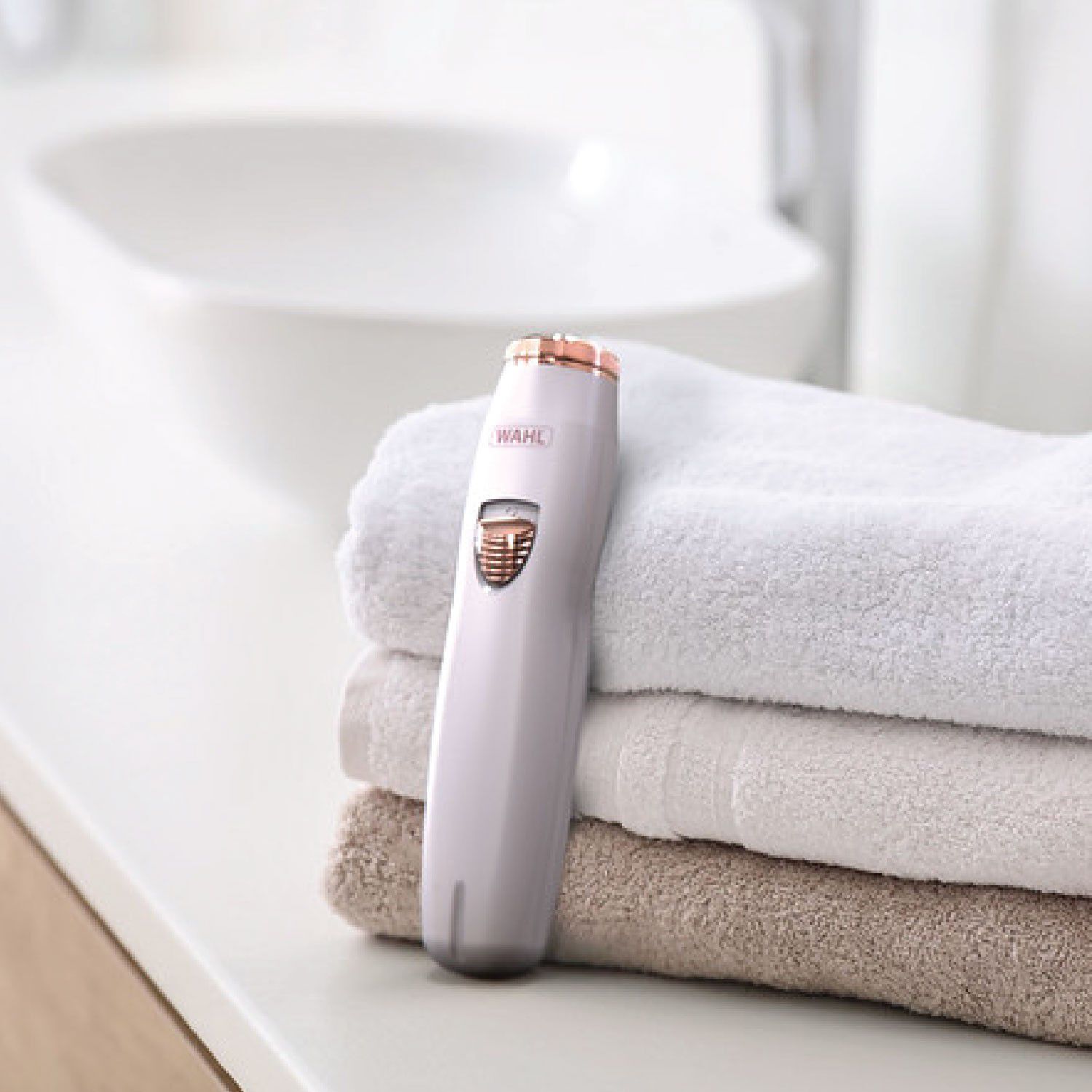 Wahl Facial Hair Remover Shaver Kit