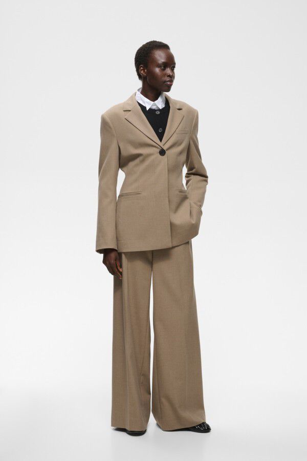 CAPRIEIW BLAZER