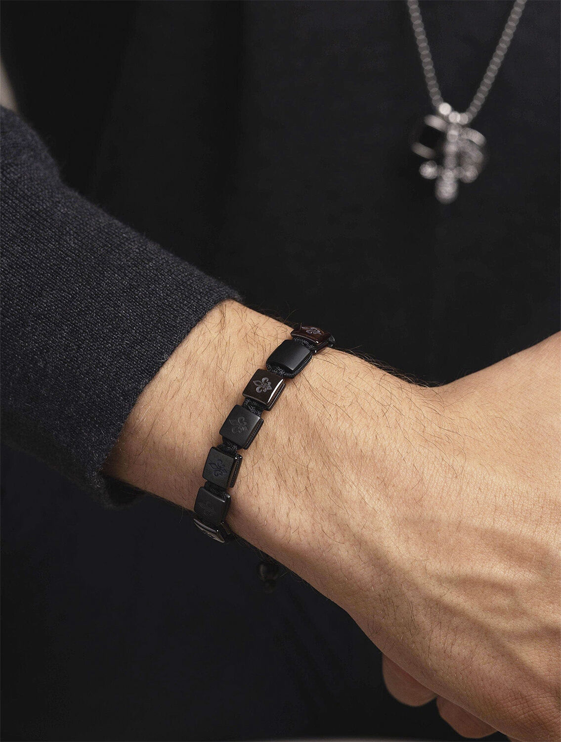 Men's Ceramic Flatbead Bracelet in Red and Matte Black