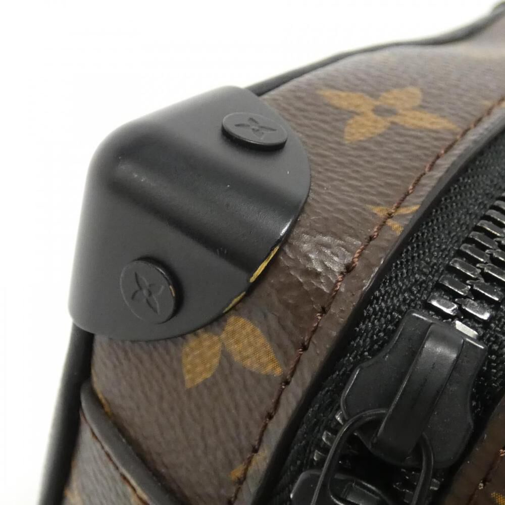 Louis Vuitton Shoulder Bags