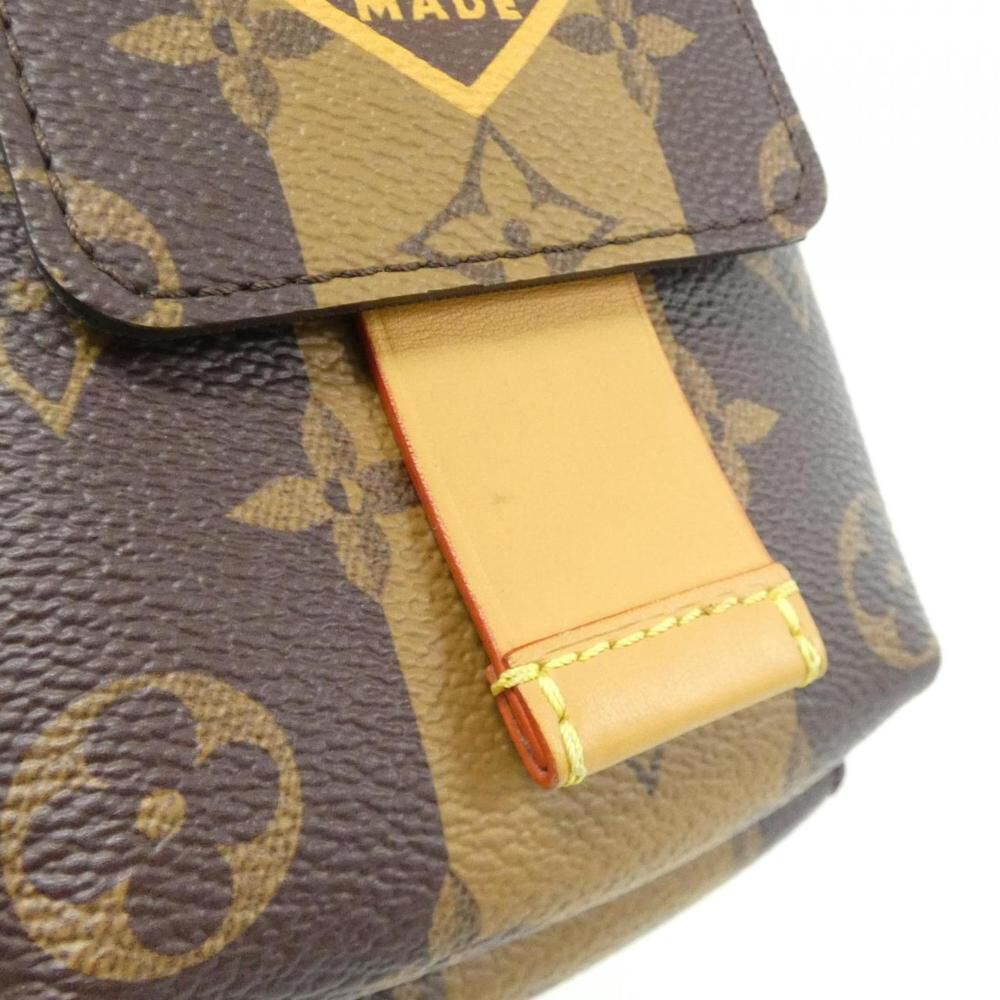 Louis Vuitton Shoulder Bags
