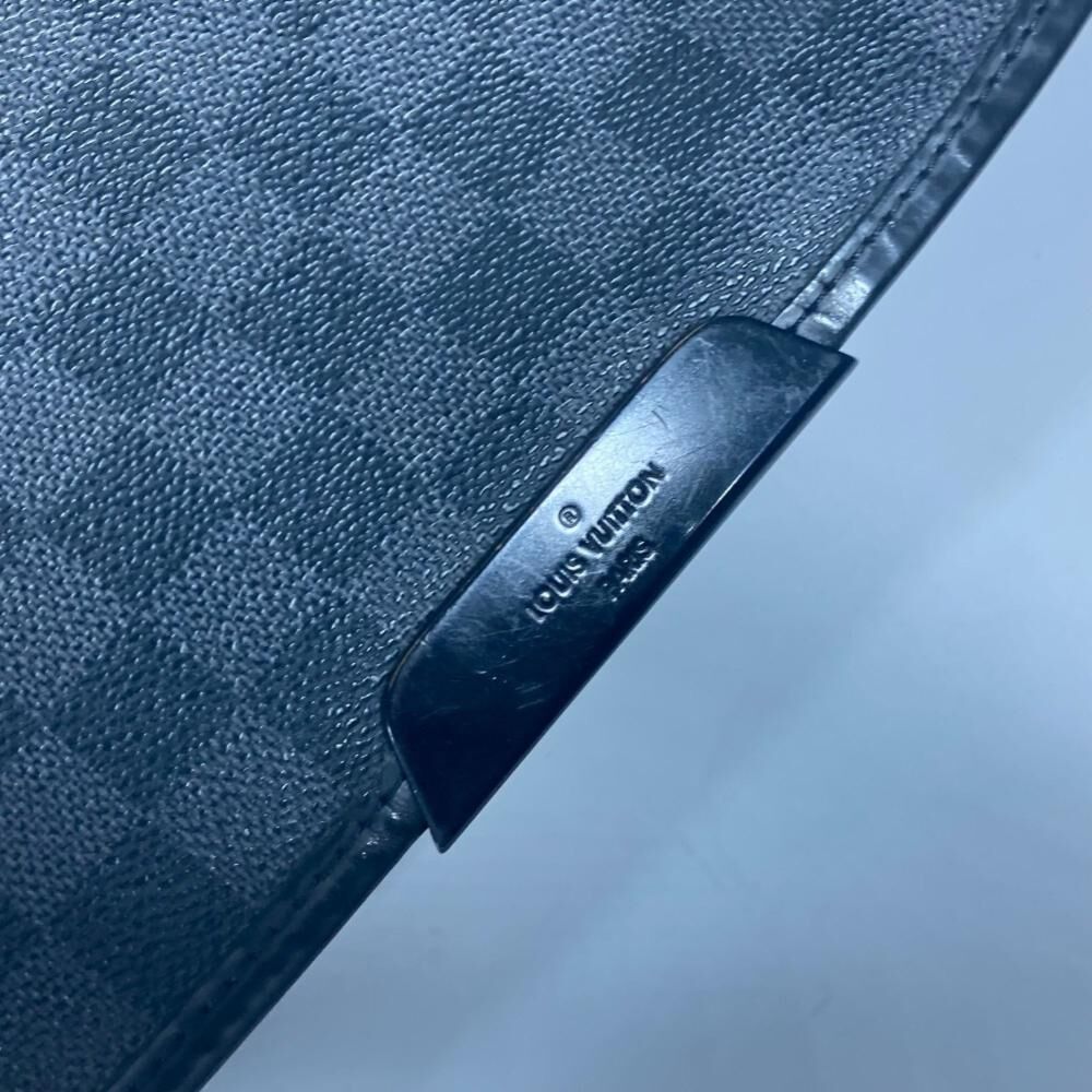 Louis Vuitton Messenger