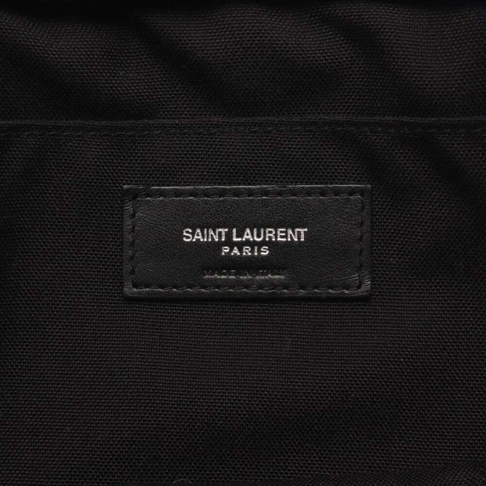 Yves Saint Laurent Shoulder Bag