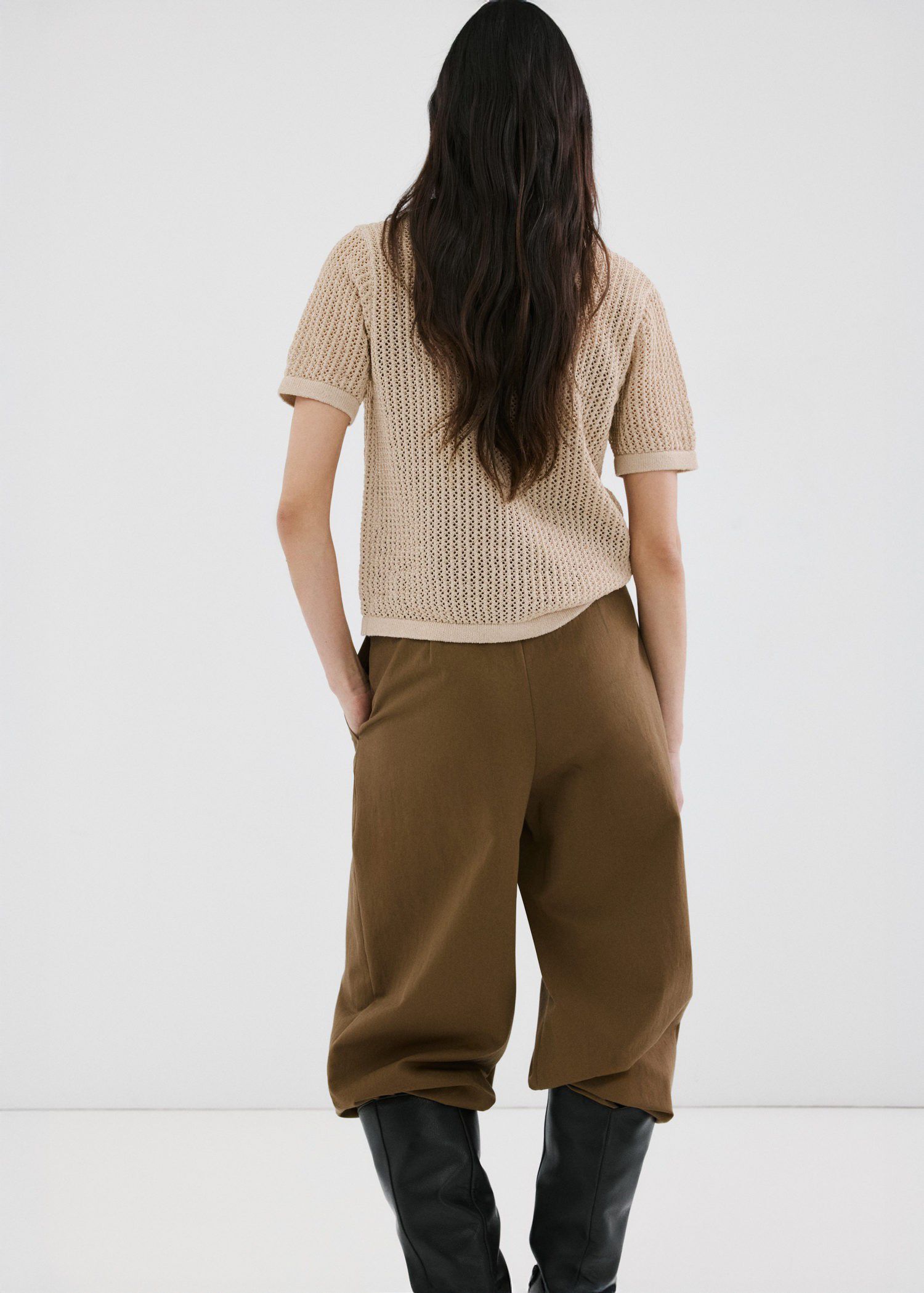 Short-sleeved openwork knitted card