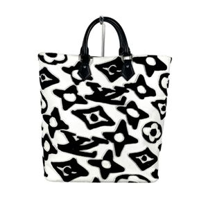 Louis Vuitton Tote