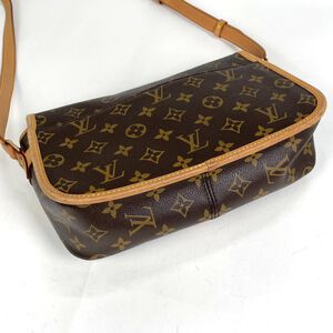 Louis Vuitton Sologne