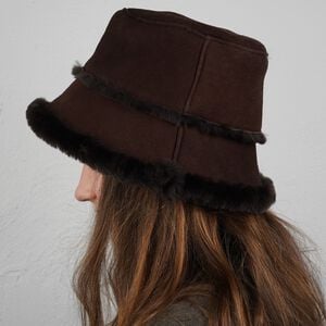 SEMERU - DOUBLE FACE SHEARLING BUCKET HAT