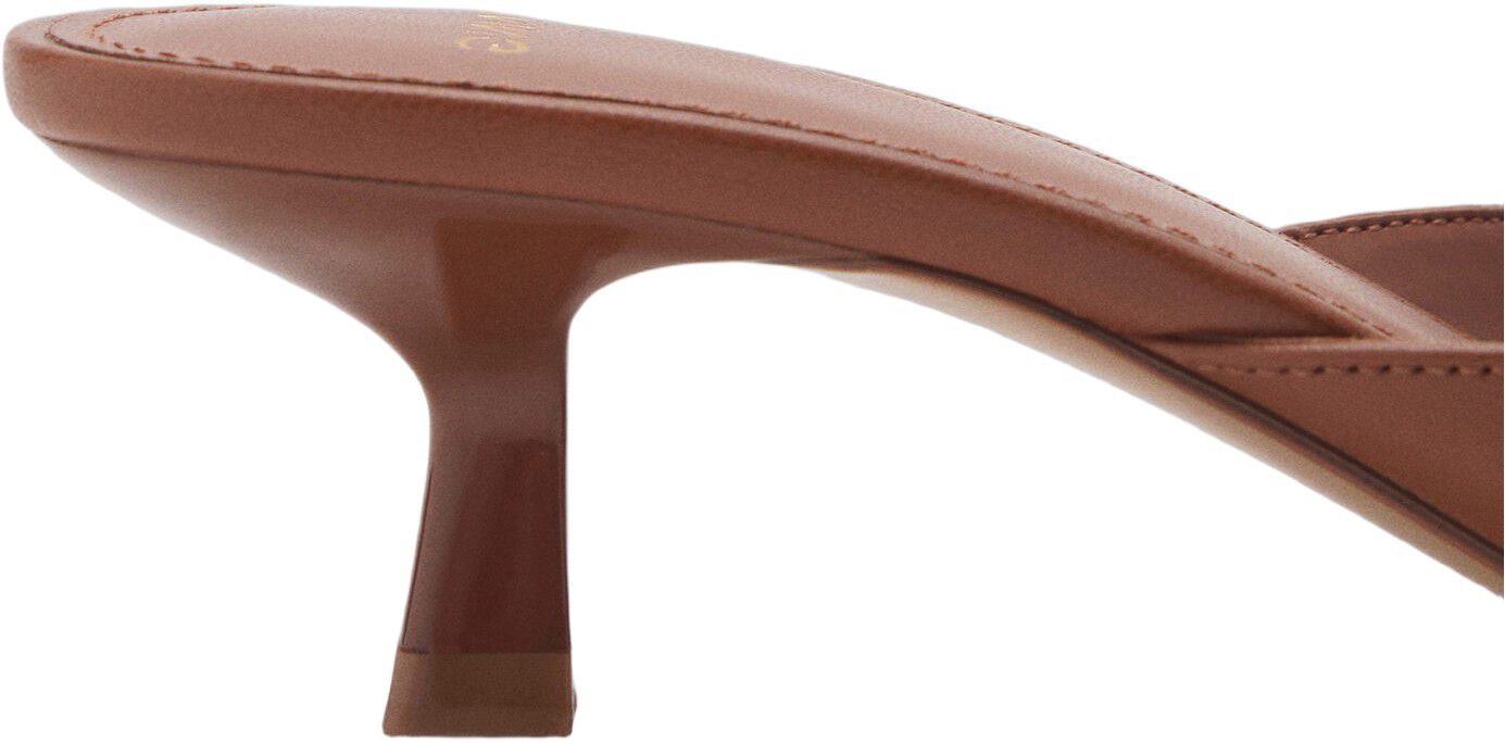 Patent leather effect heeled sandal