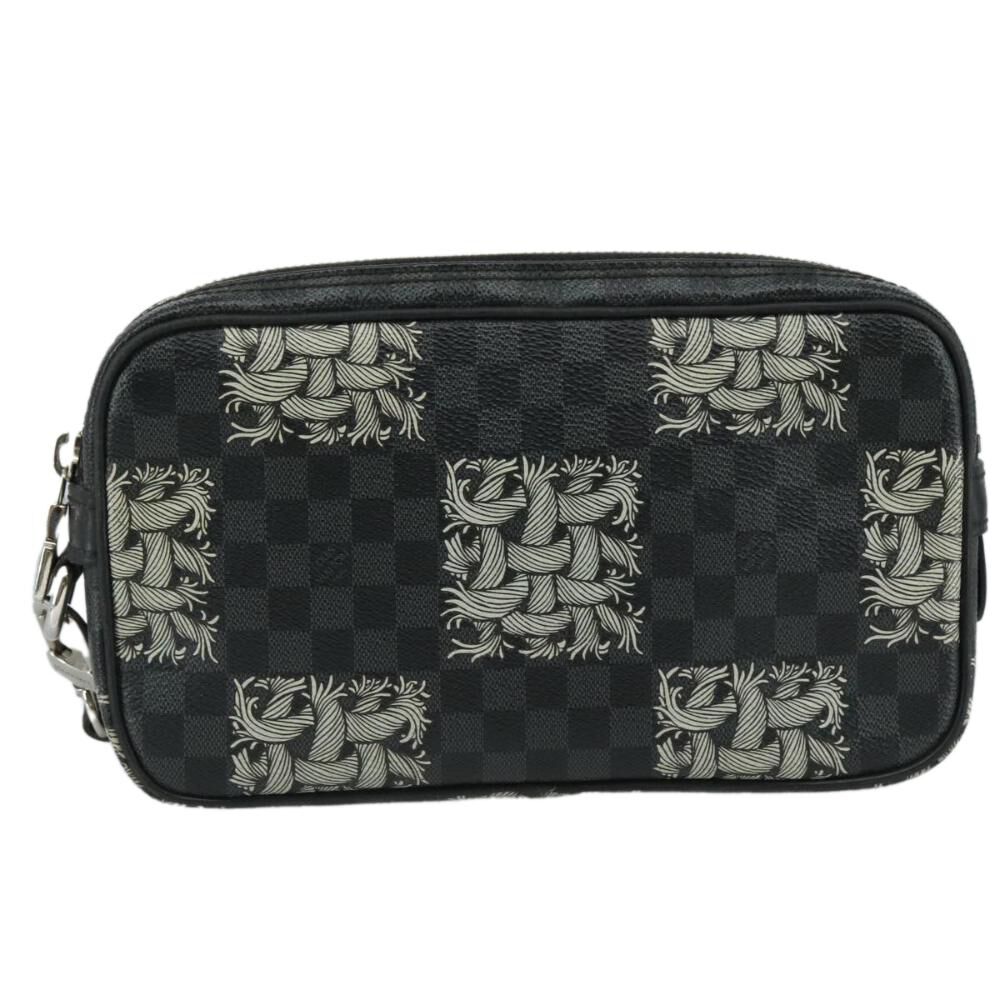 Louis Vuitton Clutch