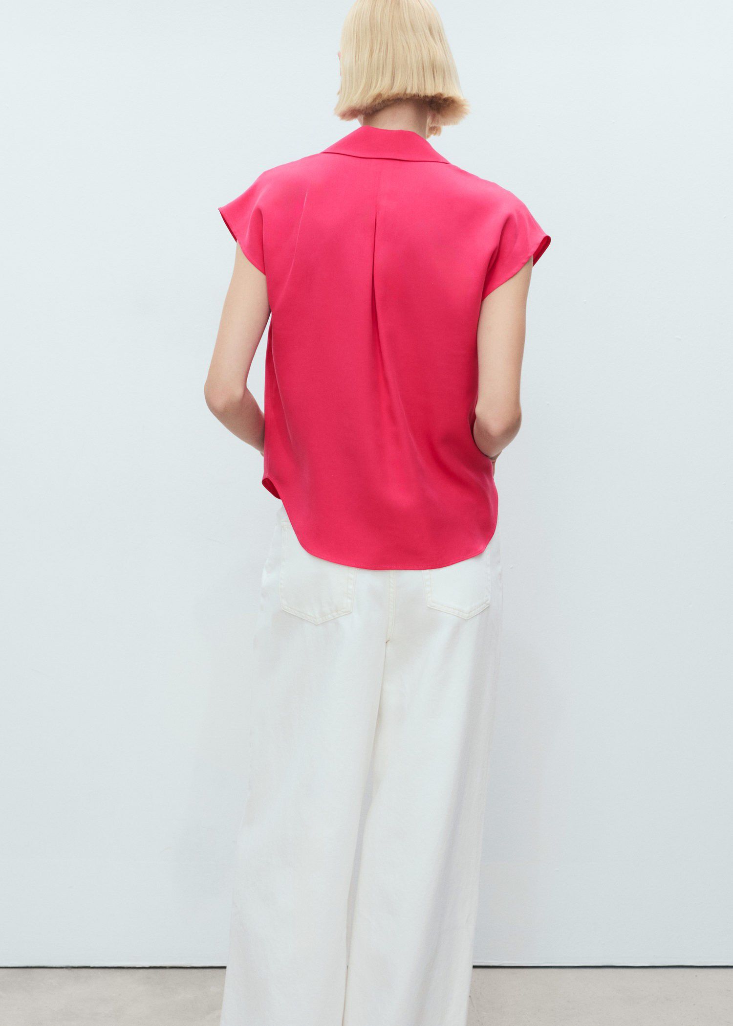 Lyocell sleeveless shirt