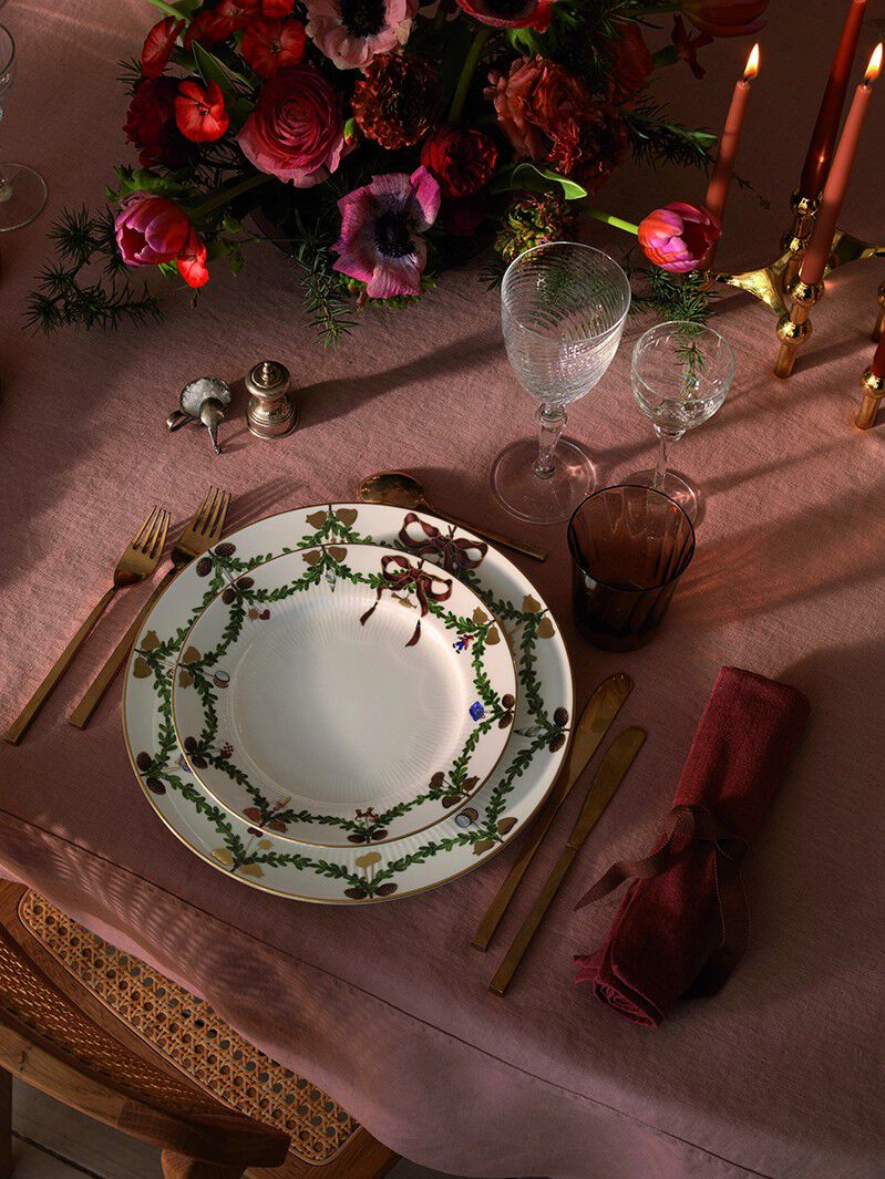 Stjerne Riflet Jul 22 cm. tallerken