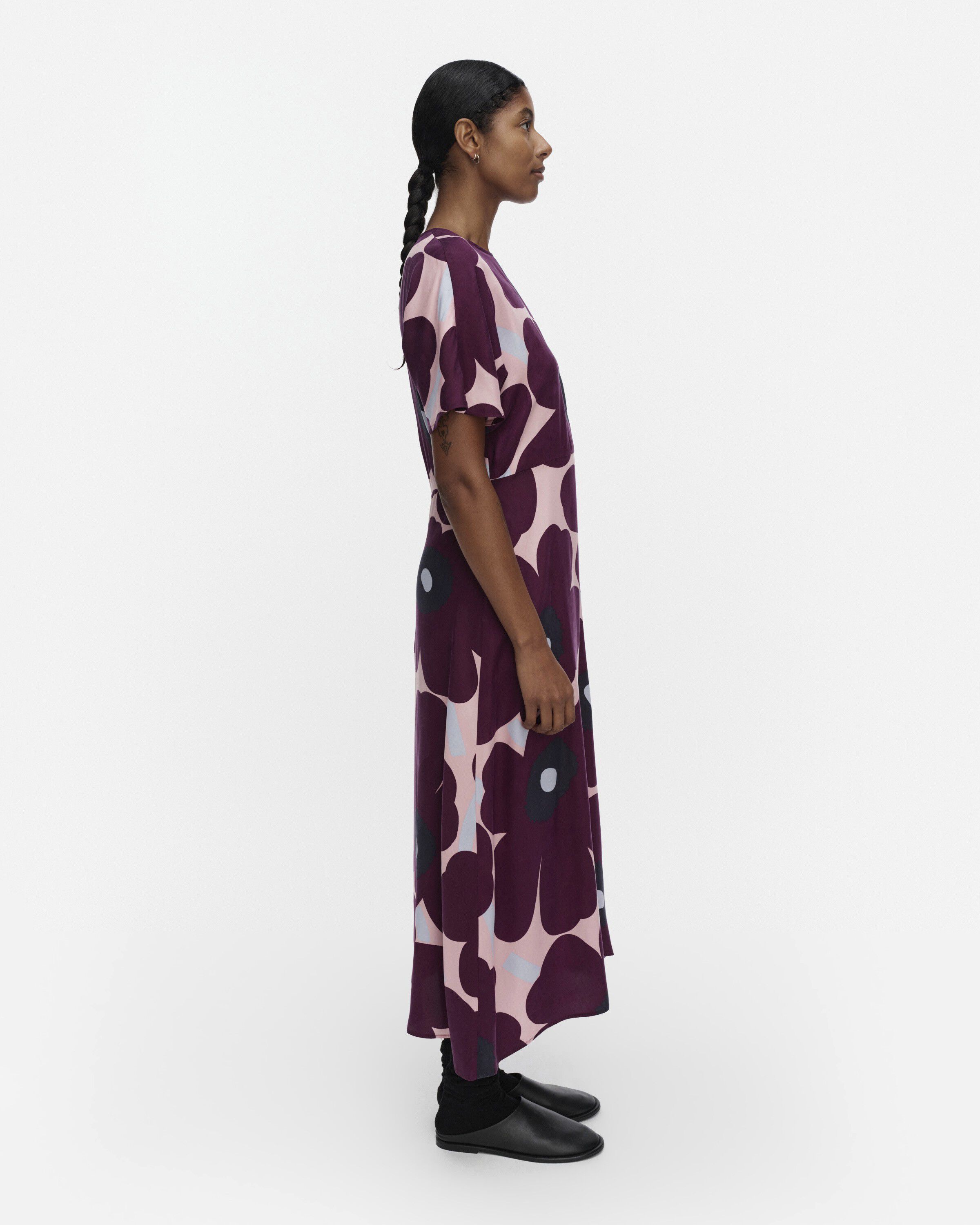 HELE� UNIKKO