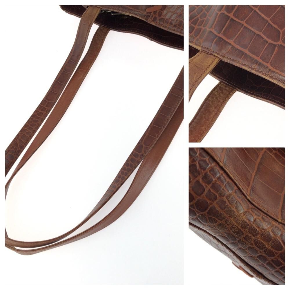 Yves Saint Laurent Shoulder Bag