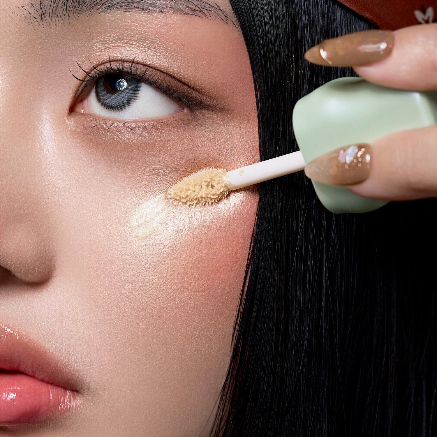 The Glow Getter - Highlighter-serum med polyglutaminsyre, der booster