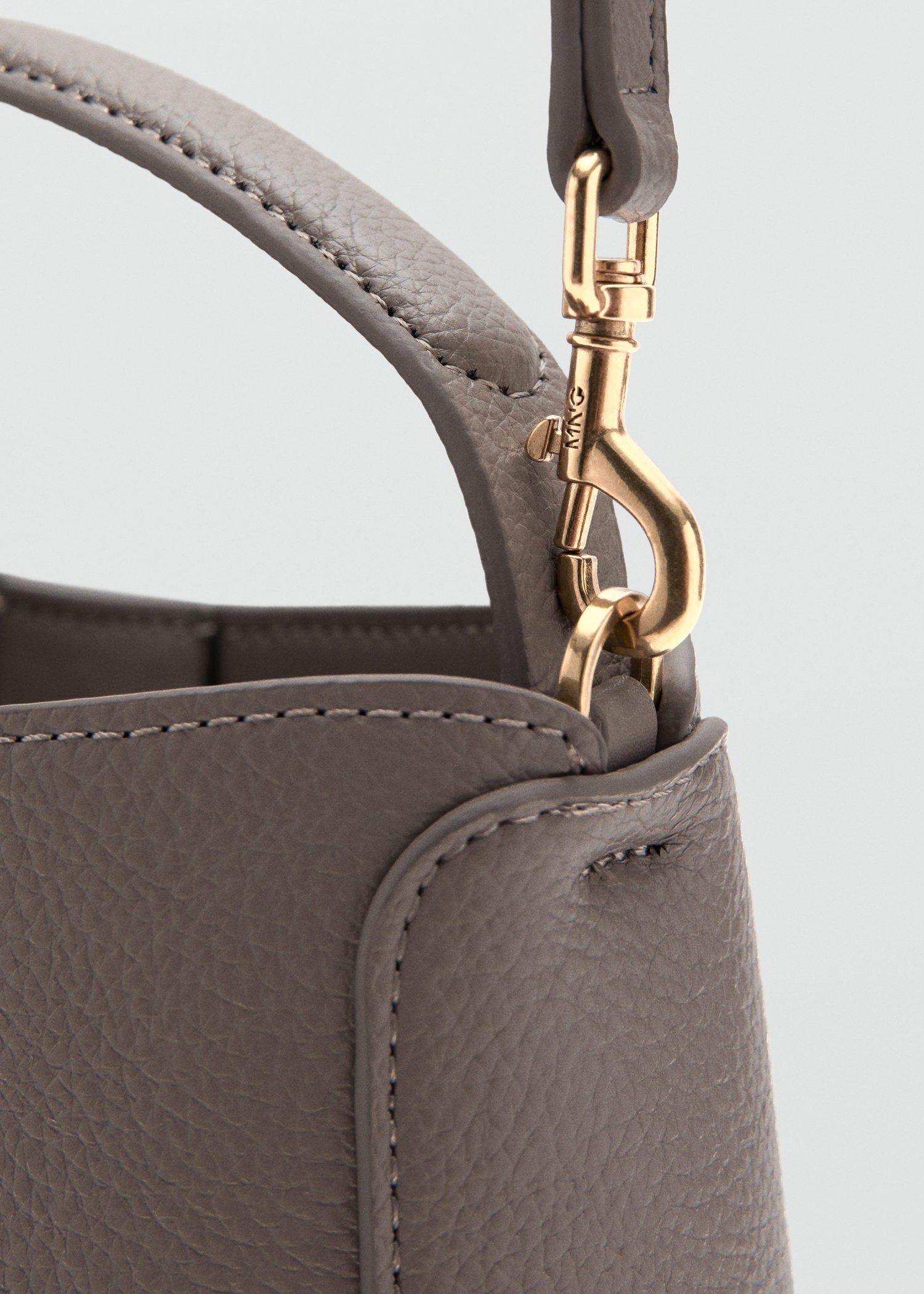 Small bucket bag with metal detail