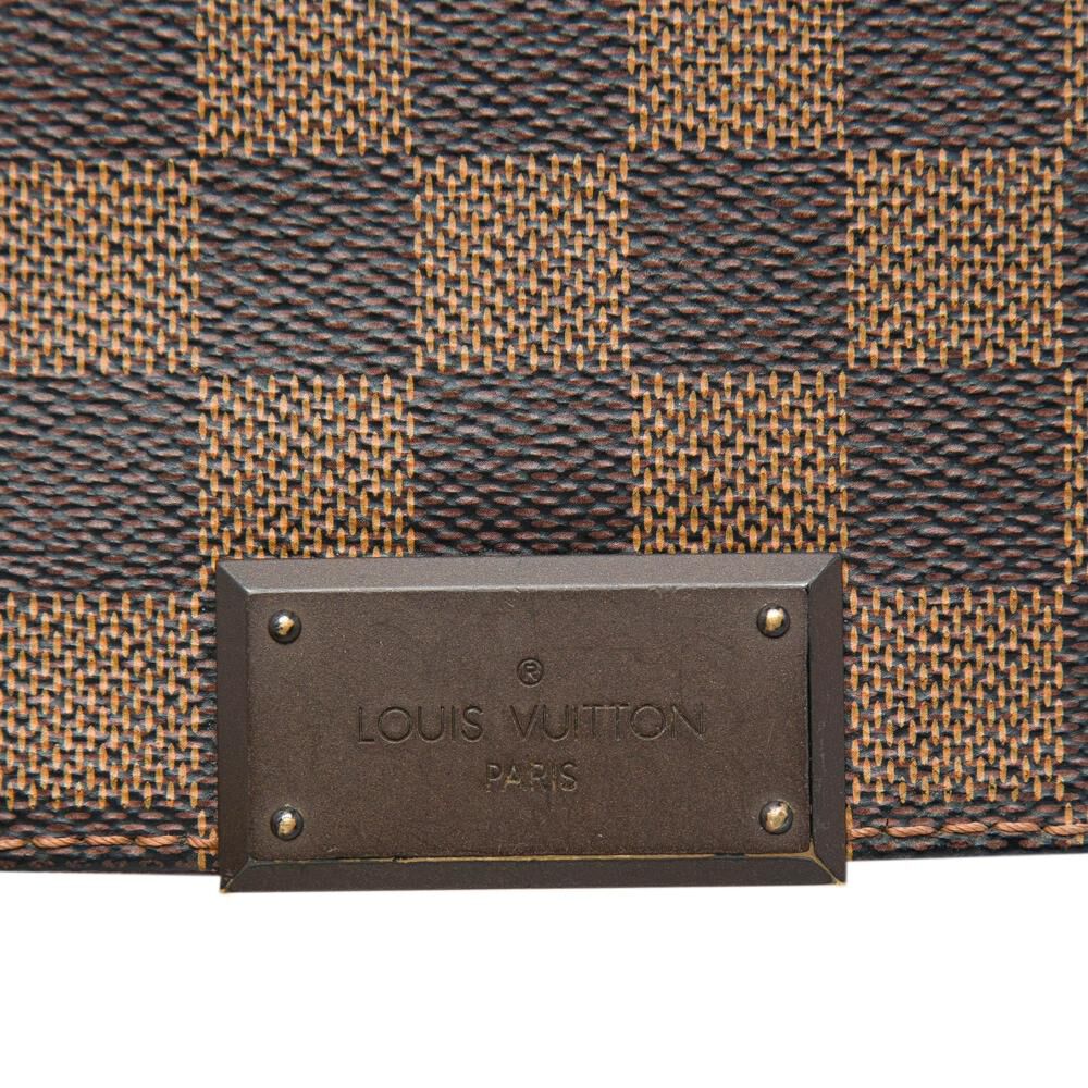 Louis Vuitton District
