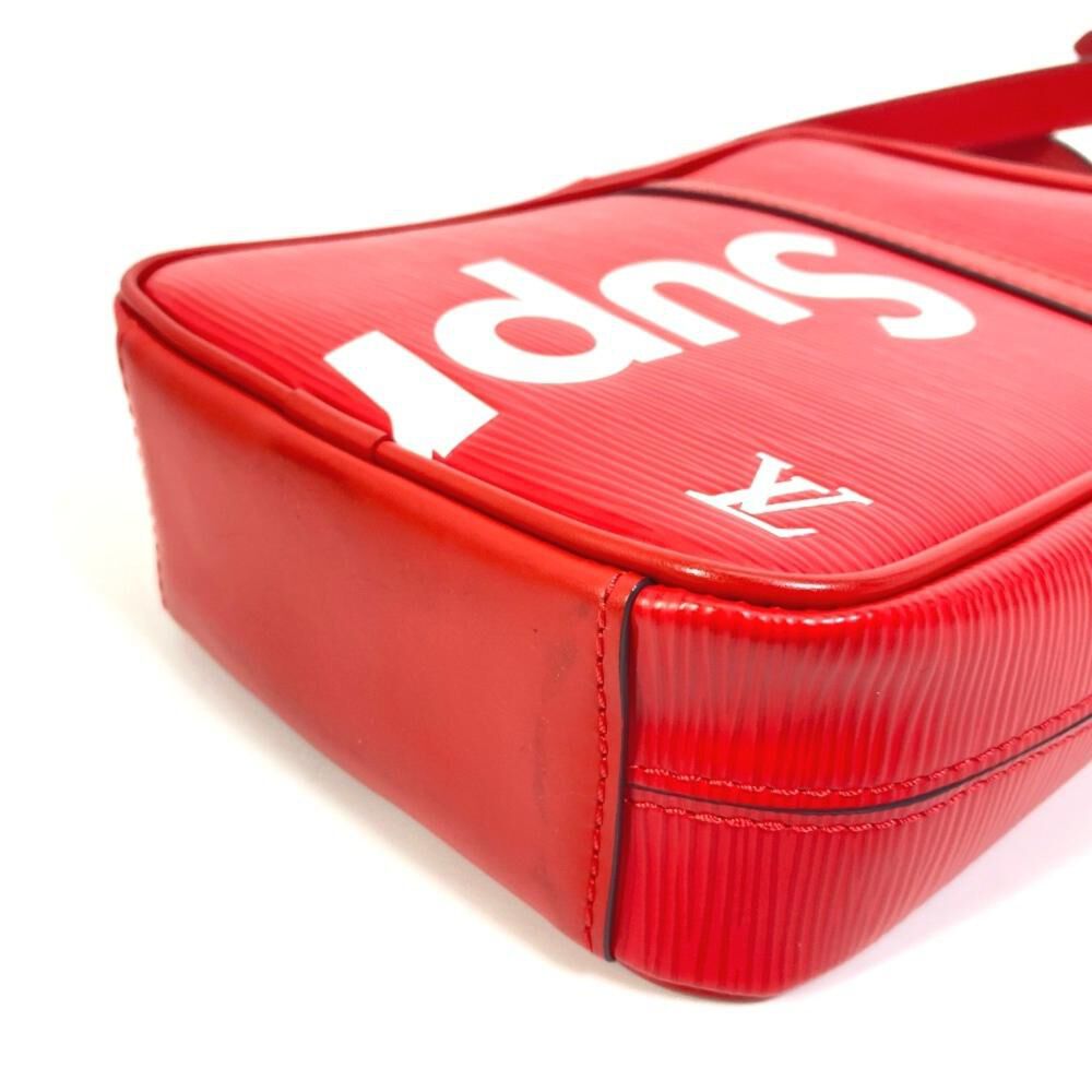 Louis Vuitton Shoulder Bags