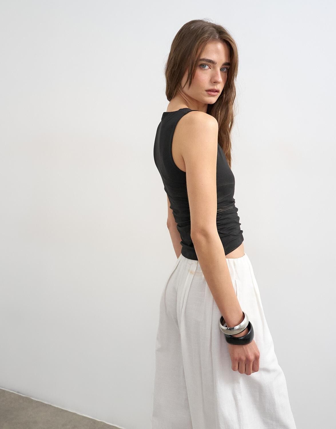 TSMY SL V-NECK RUCHED SIDE TANK VES