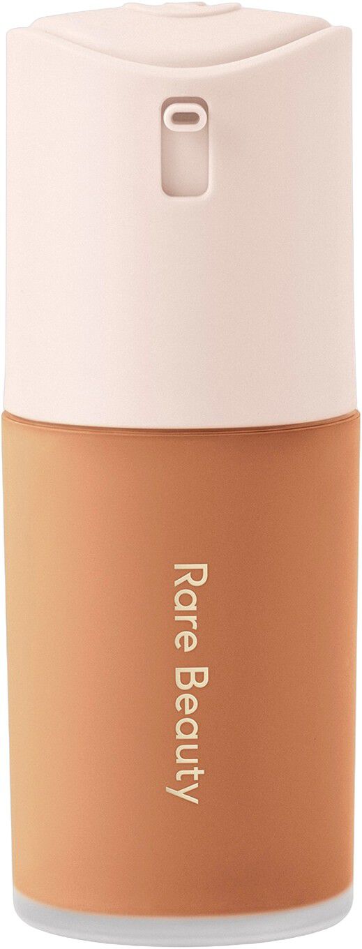 True to Myself - Naturlig mat foundation med lang holdbarhed.