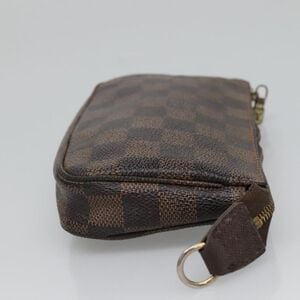 Louis Vuitton Pochette Accessoires