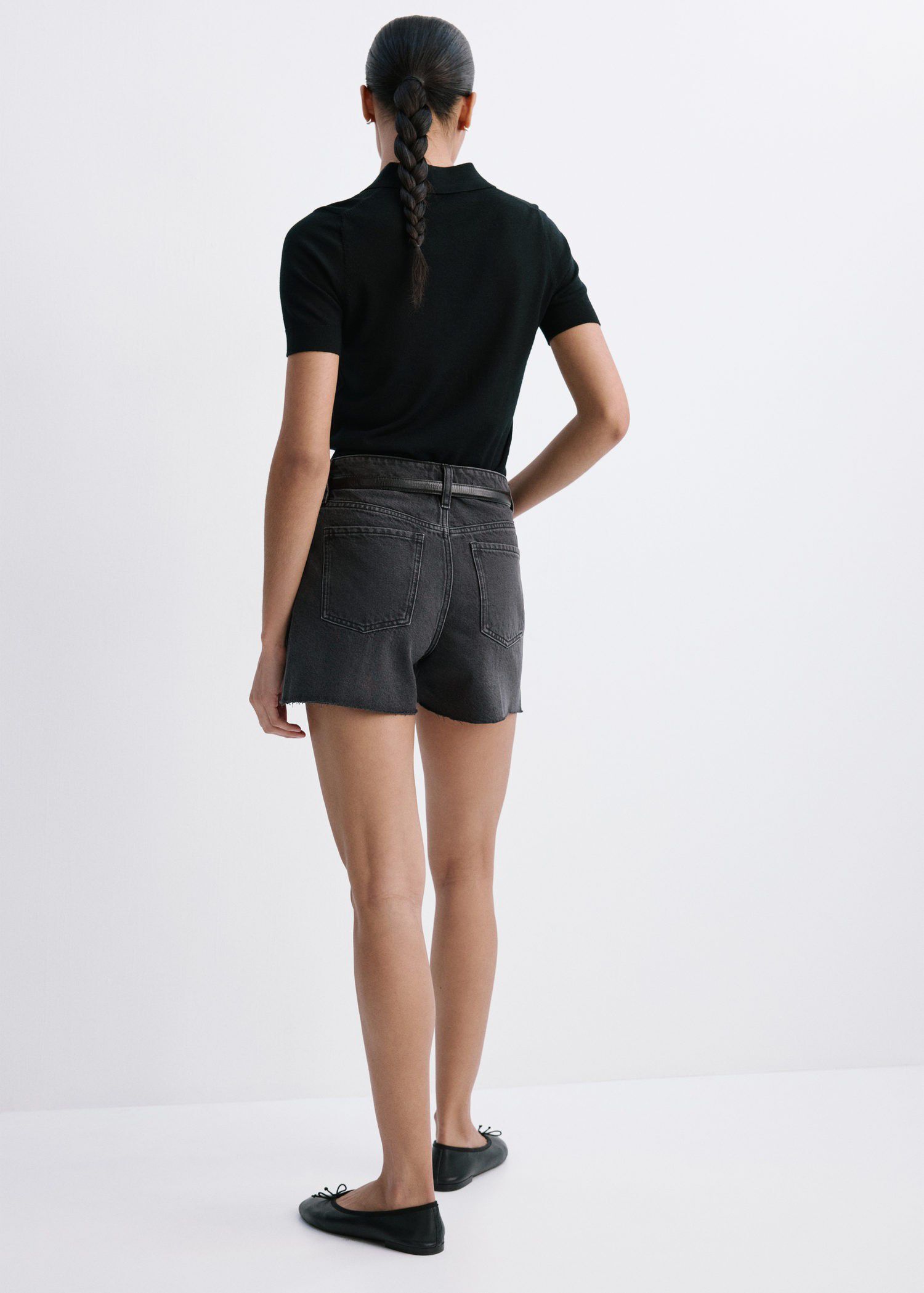 Denim shorts with frayed hem
