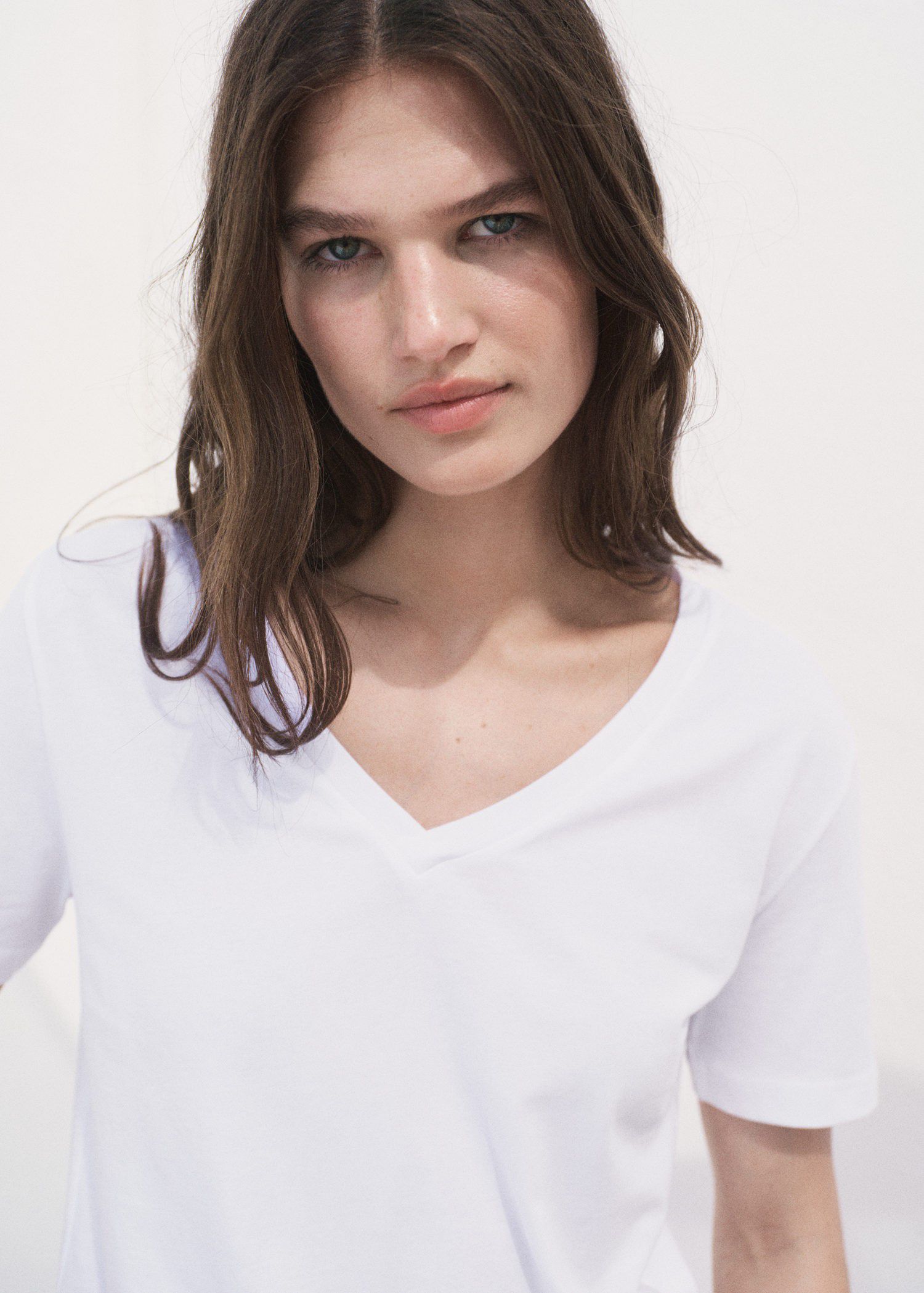 V-neck cotton T-shirt