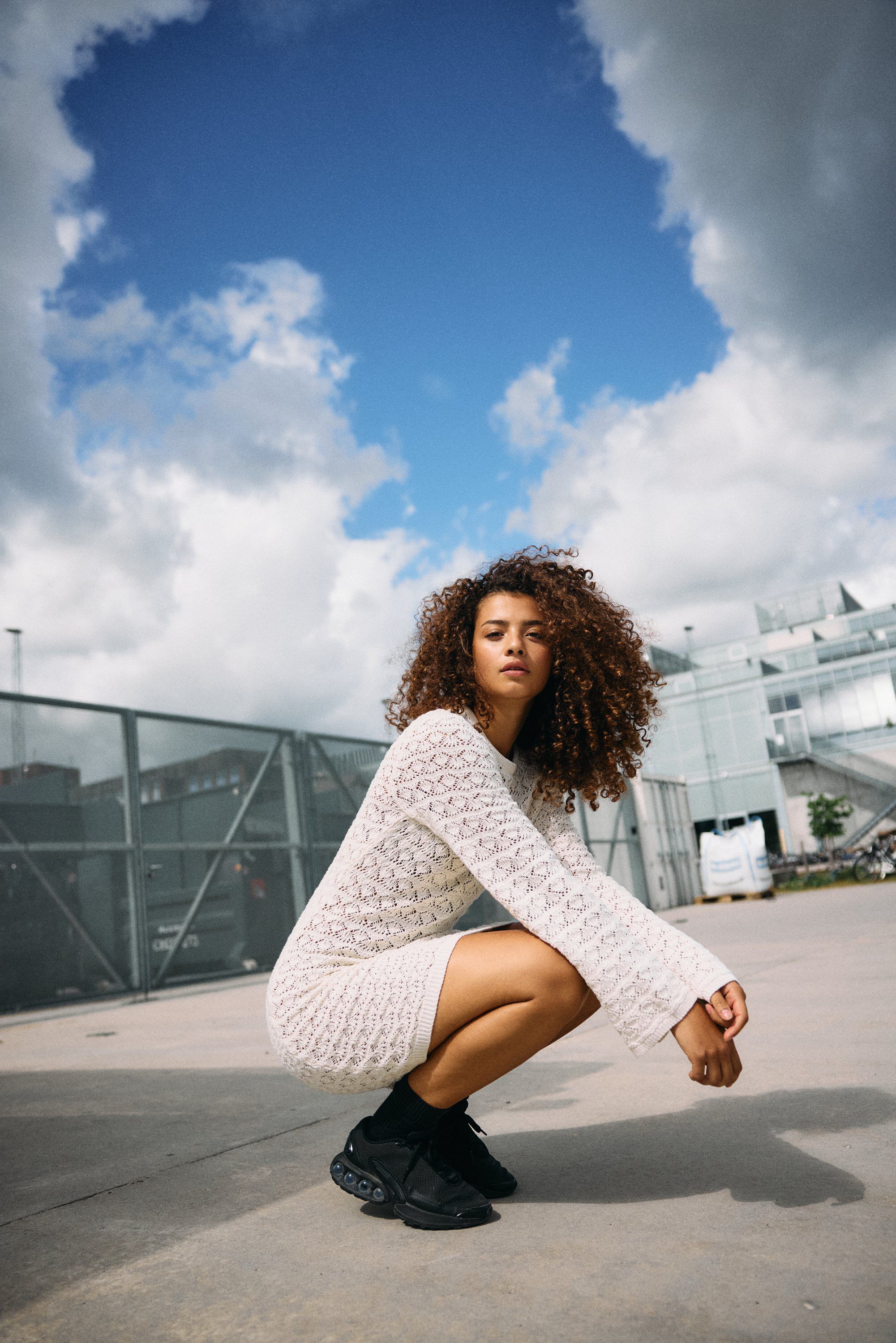 NMLAIKA L/S FLARED SLEEVE KNIT DRES