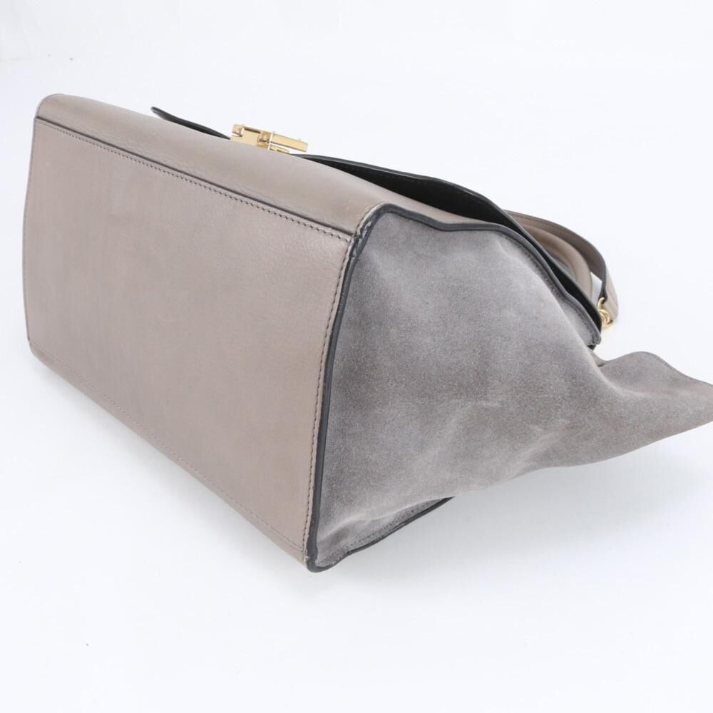 C&eacute;line Trapeze