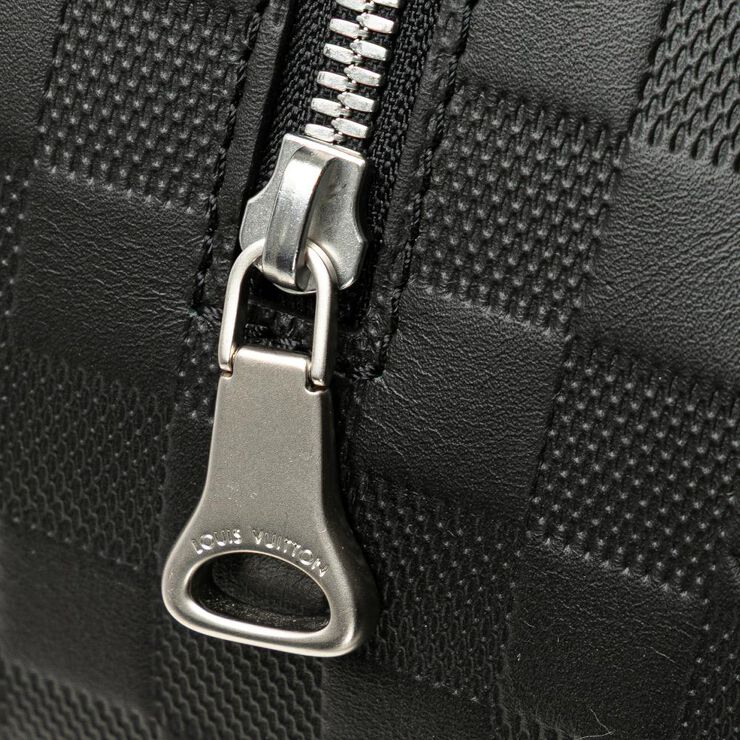 Louis Vuitton Messenger