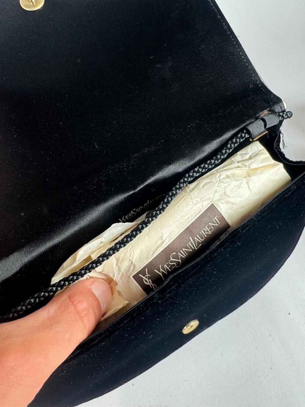 Yves Saint Laurent Shoulder Bag