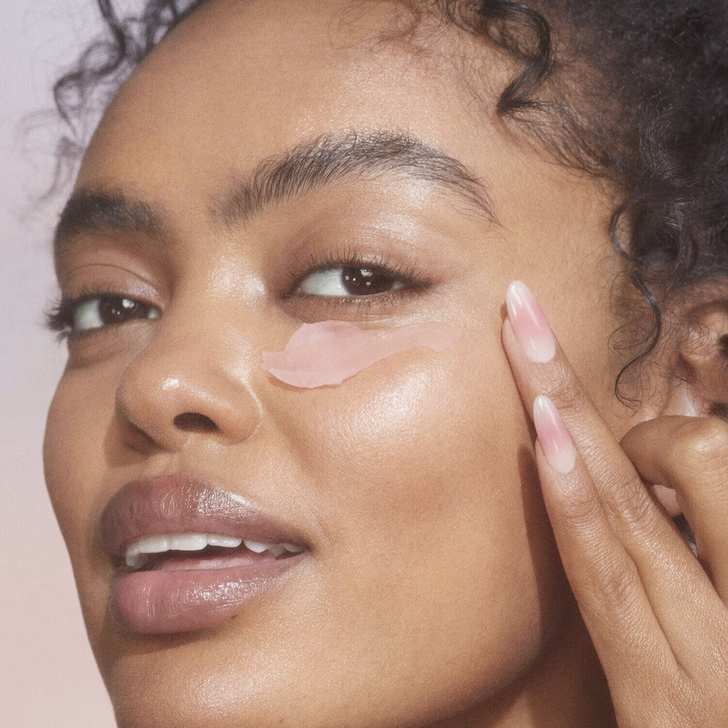 Full night's sleep energizing undereye balm