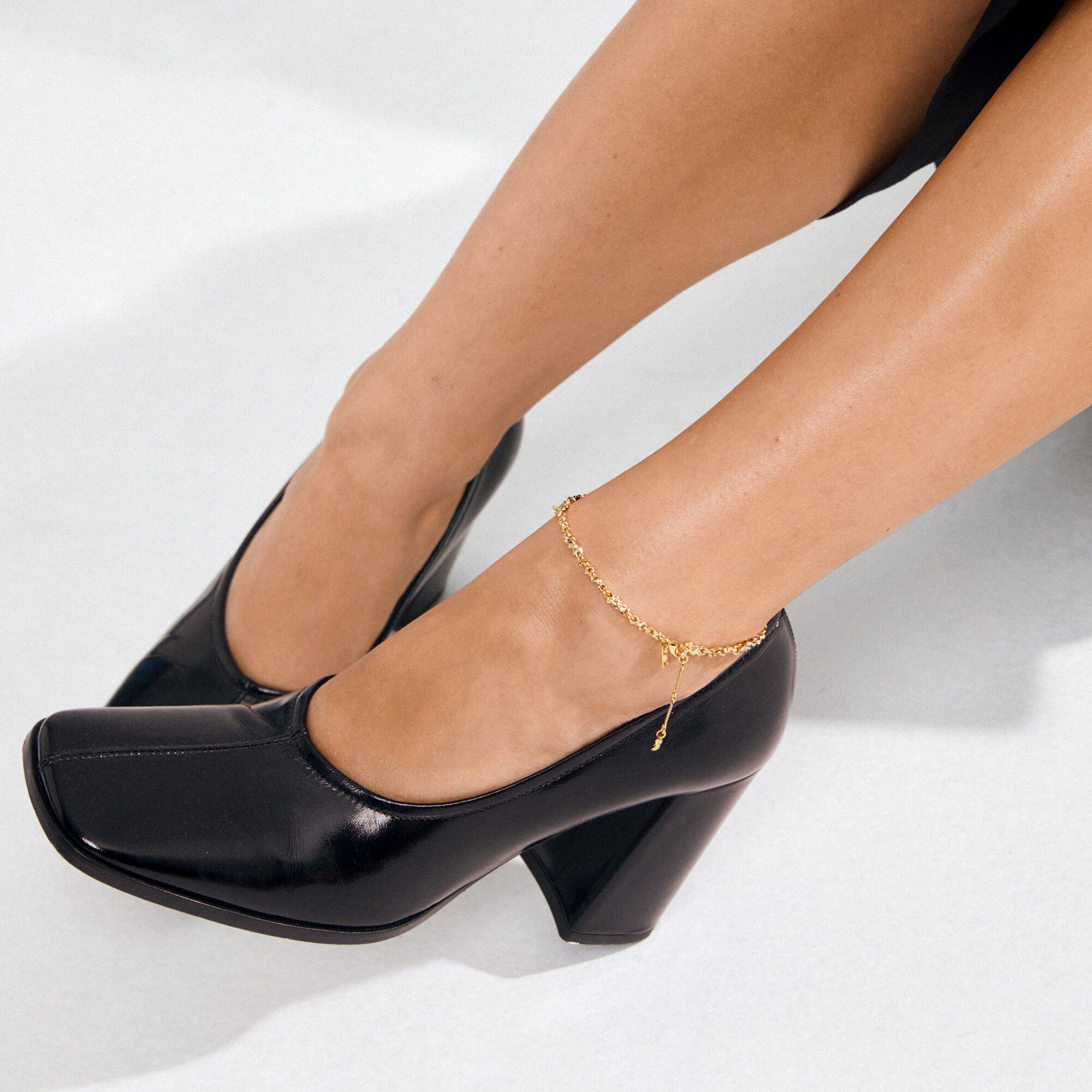 NOVA ankle chain gold-plated