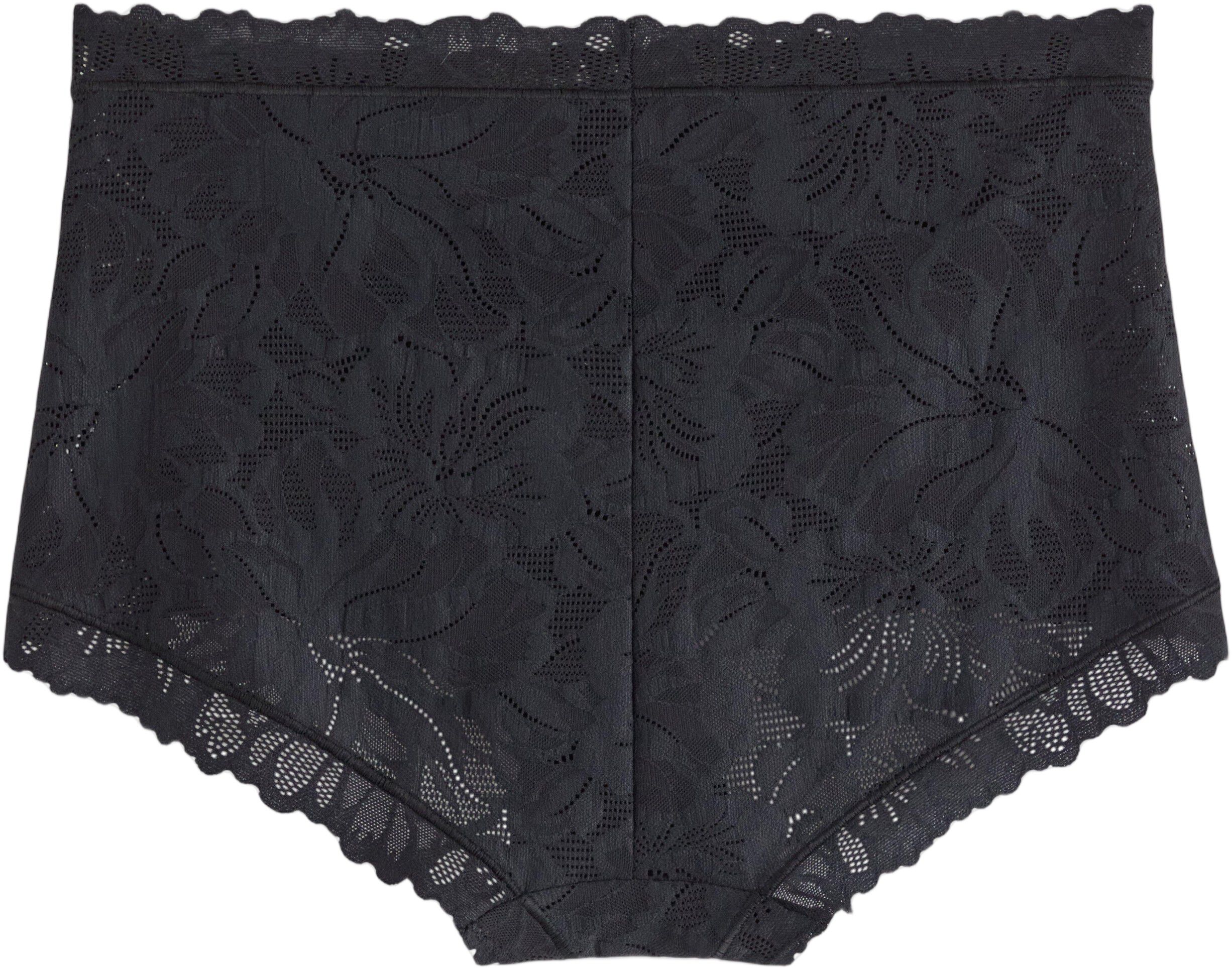 Briefs in soft and comfy lace with